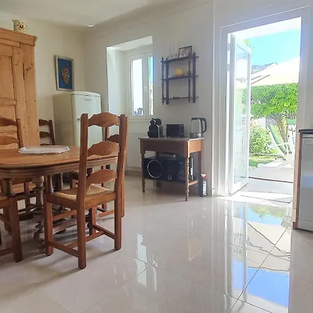 En Rez De Jardin * Sartène