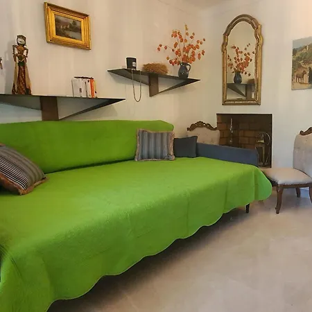 En Rez De Jardin דירה Sartène