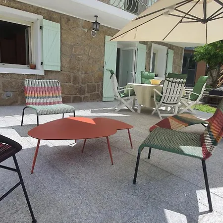 En Rez De Jardin דירה Sartène