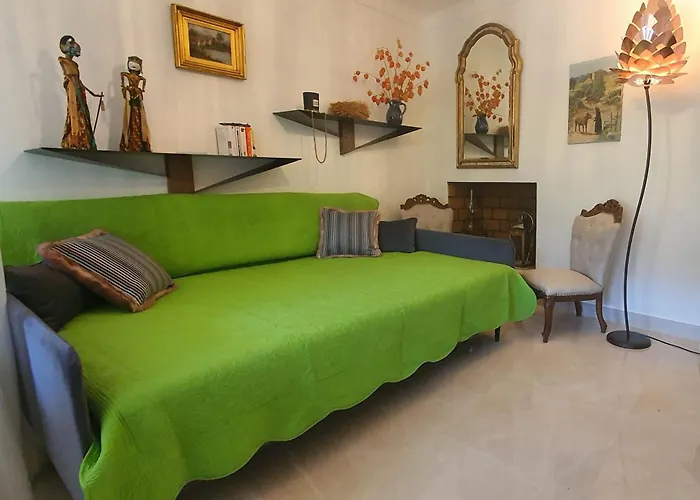 En Rez De Jardin דירה Sartène