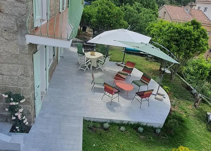 En Rez De Jardin דירה