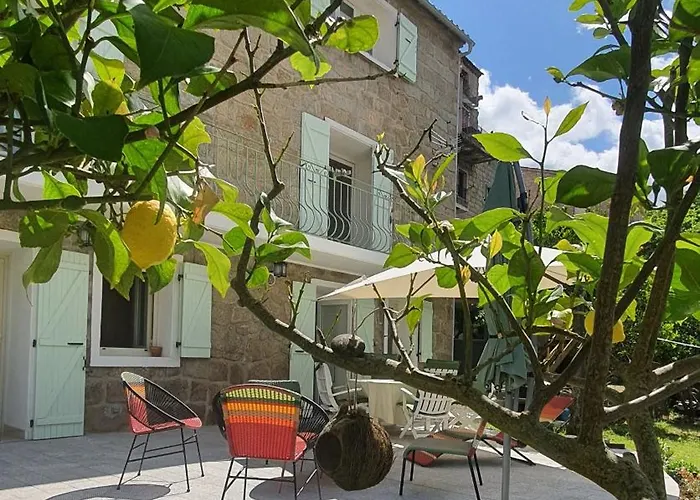 En Rez De Jardin Sartène